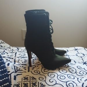 Booties, olive green size 8